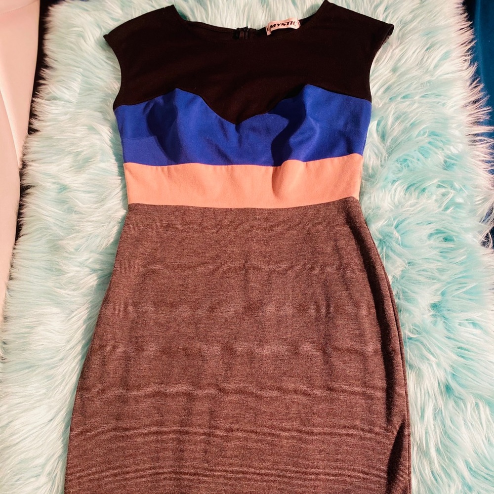 Mini Dress - Picture 2 of 4